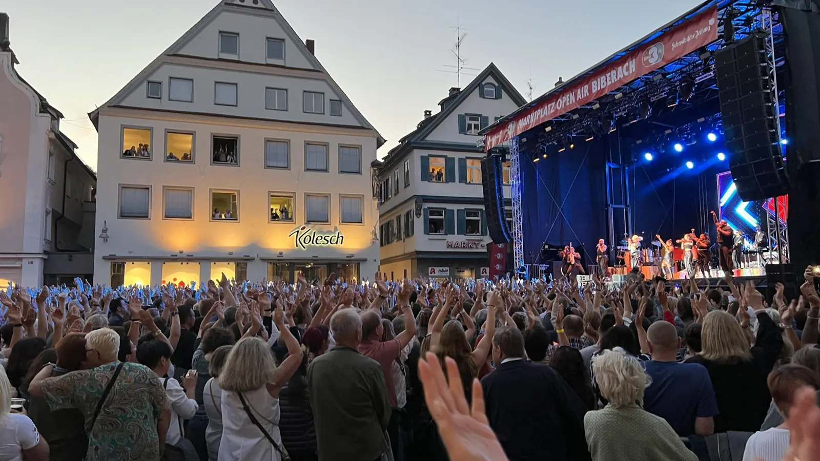 Marktplatz Open Air Biberach mit Bühne
